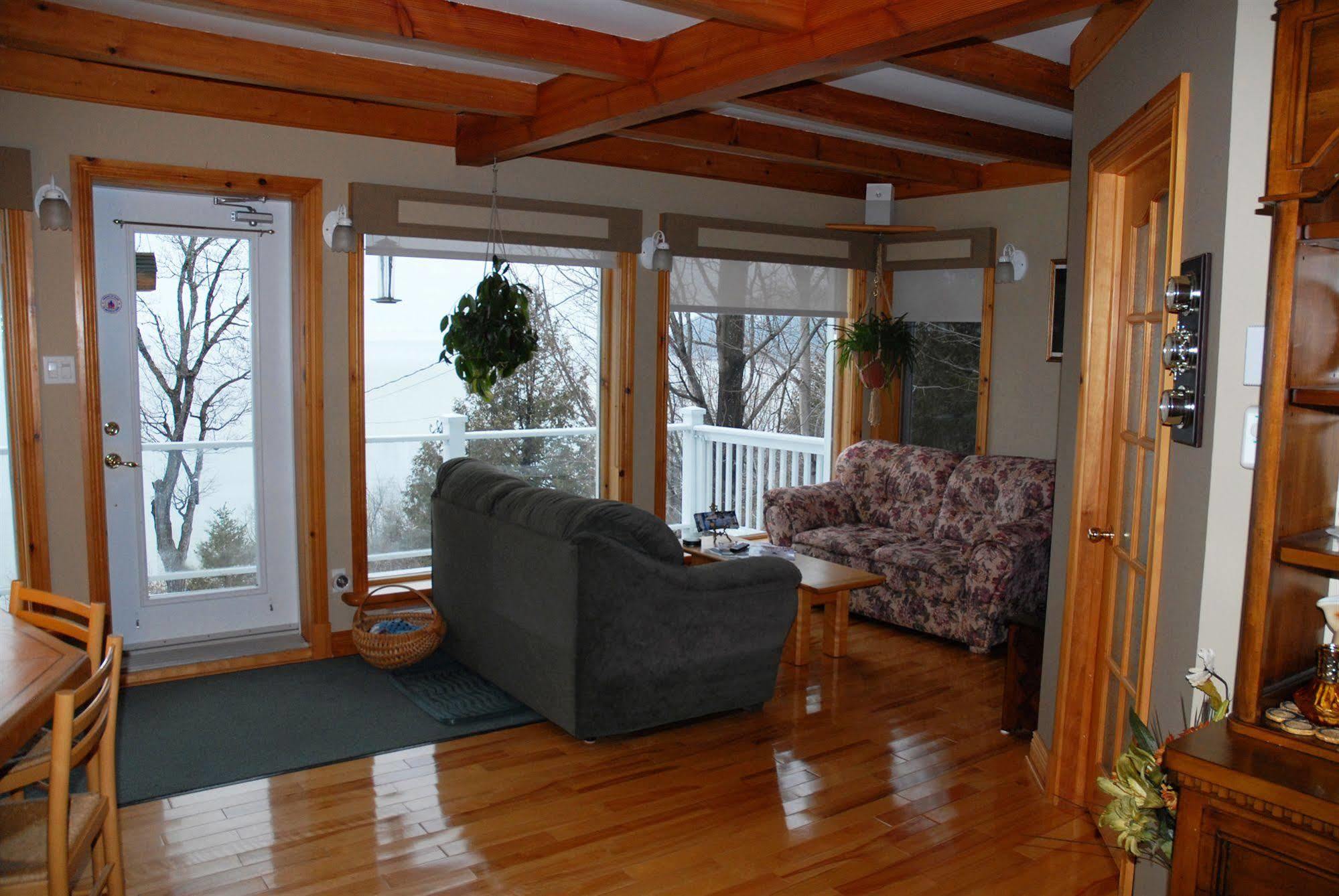 Gîte Au Perchoir Baie-Saint-Paul Exterior foto
